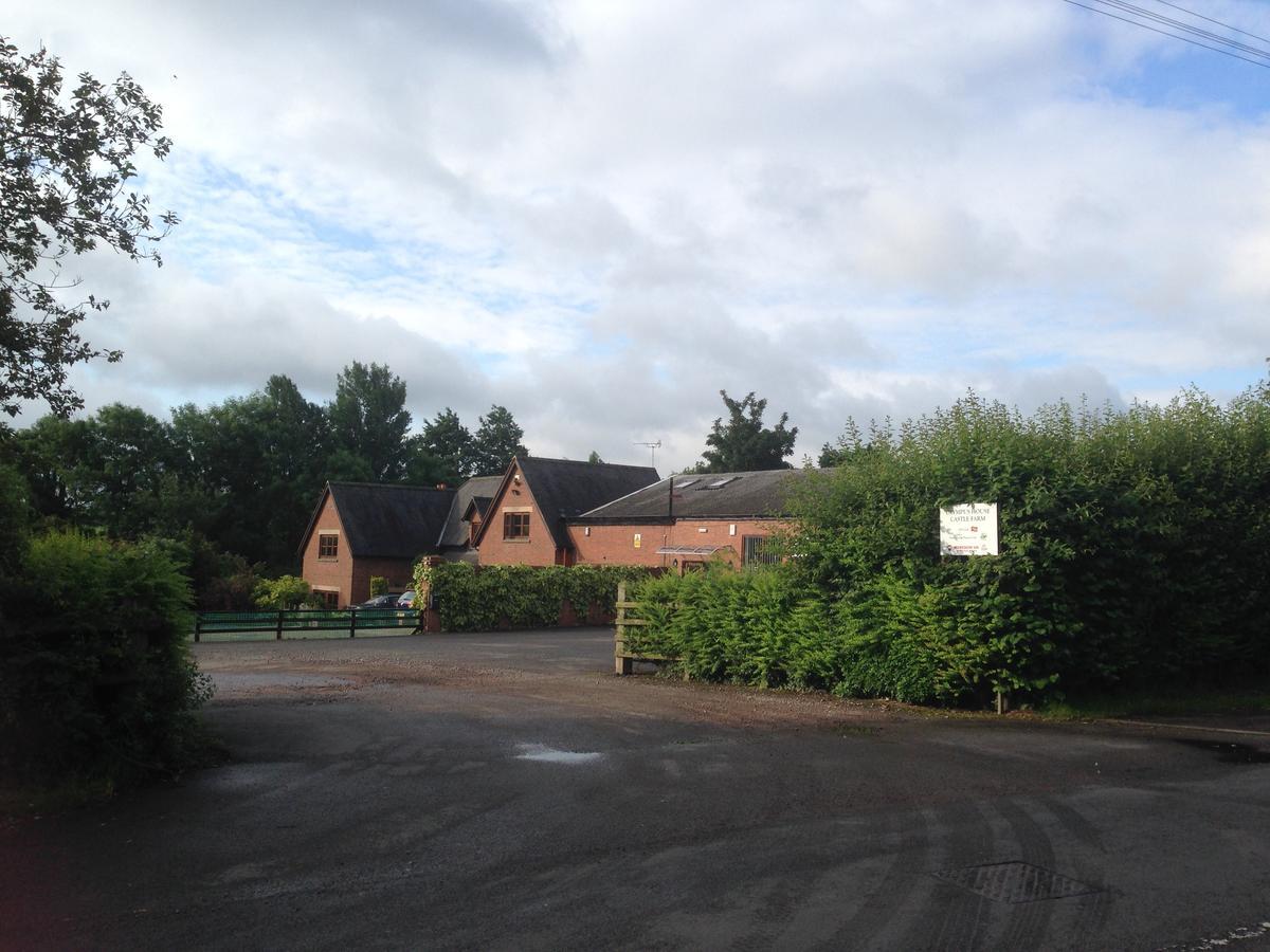 Castle Farmhouse Bed And Breakfast Glenfield Exterior foto