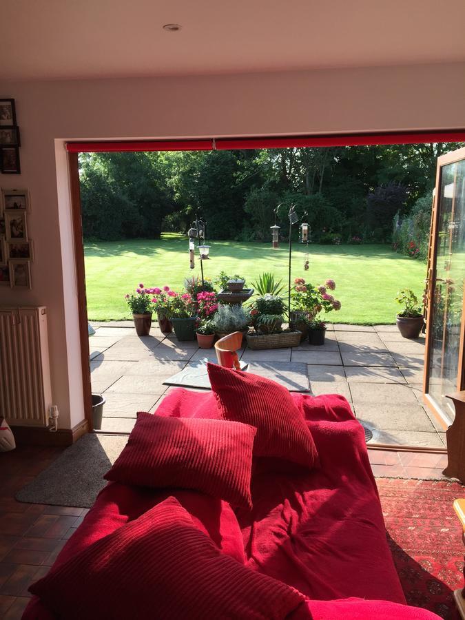 Castle Farmhouse Bed And Breakfast Glenfield Exterior foto